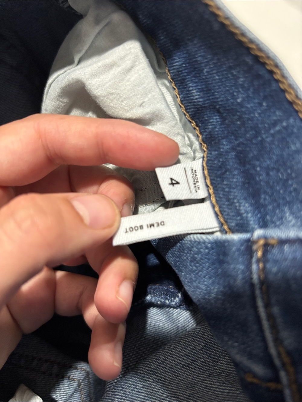 Demi Bootcut - Picture 3 of 4